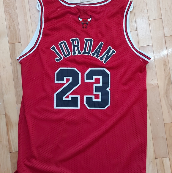 Chicago Bulls Michael Jordan Away jersey - Picture 4 of 4